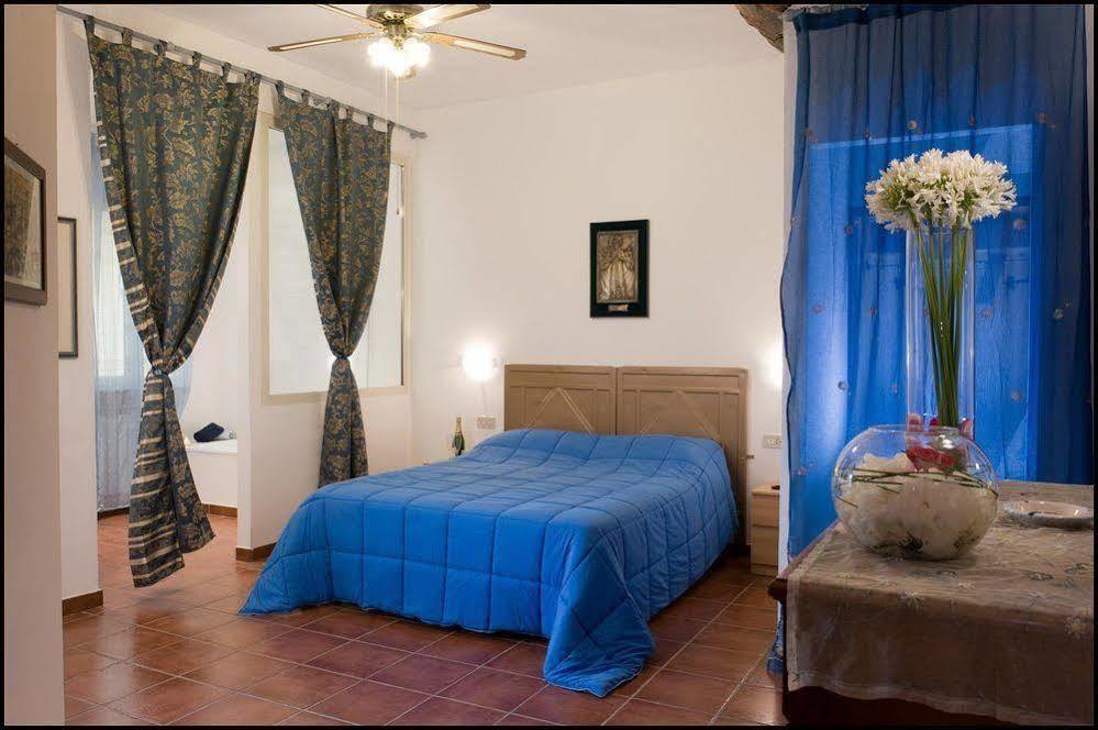 Agriturismo Il Casale Delle Ginestre Fiumicino Buitenkant foto
