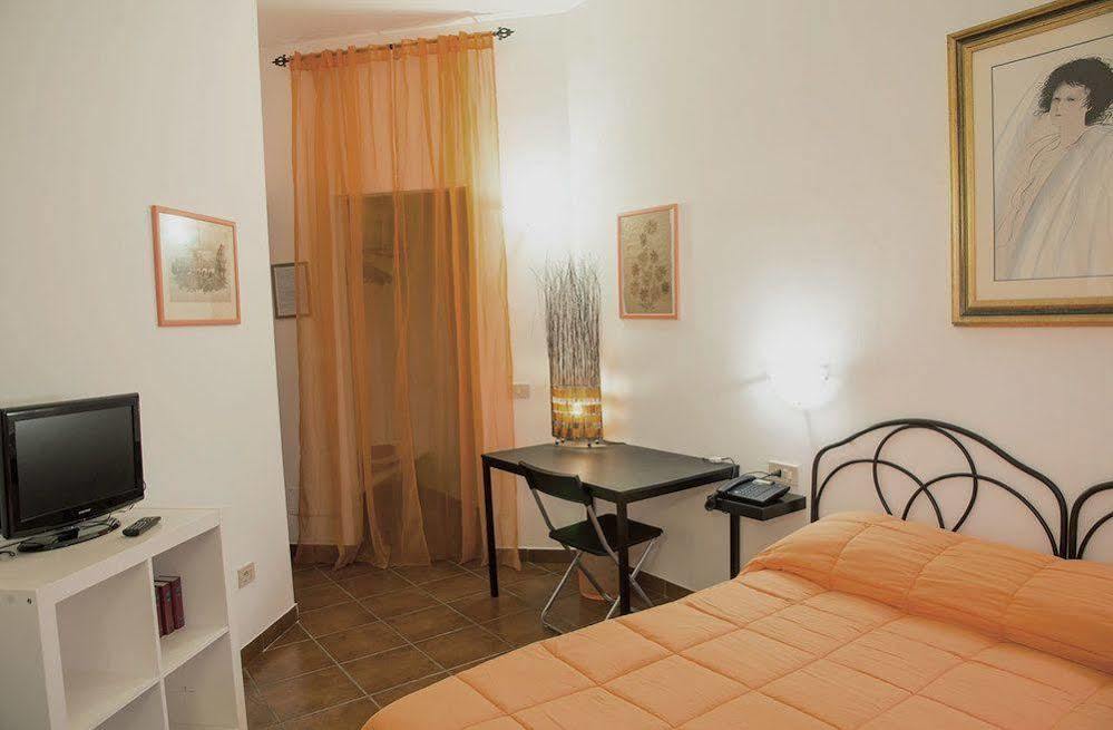 Agriturismo Il Casale Delle Ginestre Fiumicino Buitenkant foto